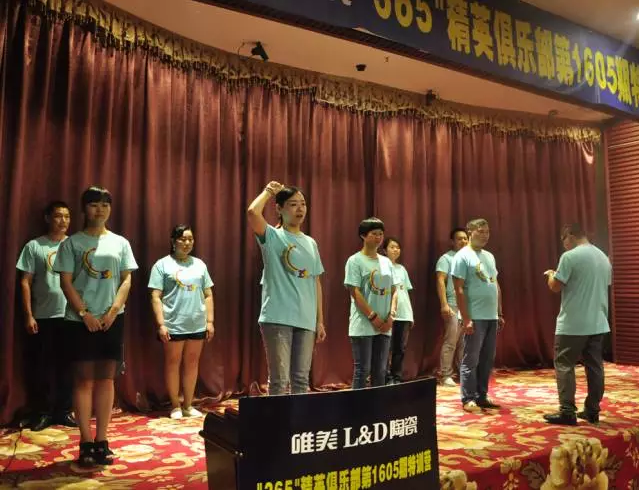 1481533371557132.png blob.png