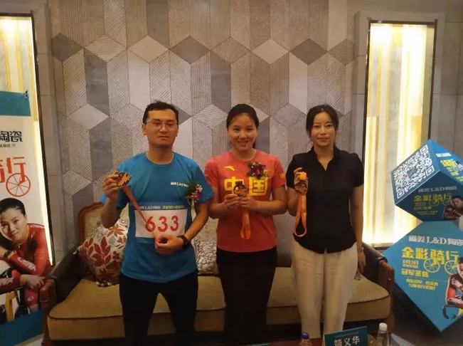 1496658504831632.png blob.png