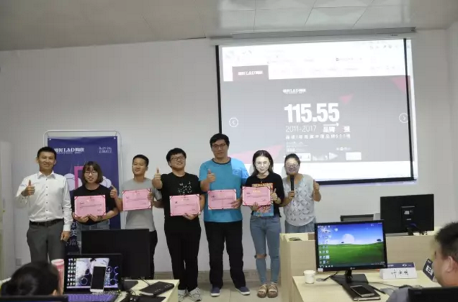 1504928496555066.png blob.png